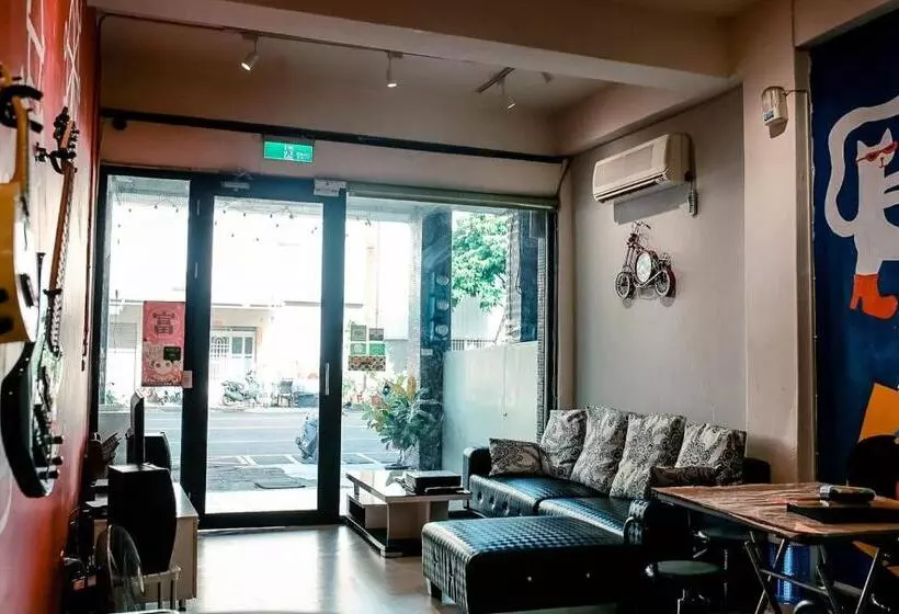 Takaobay Hostel