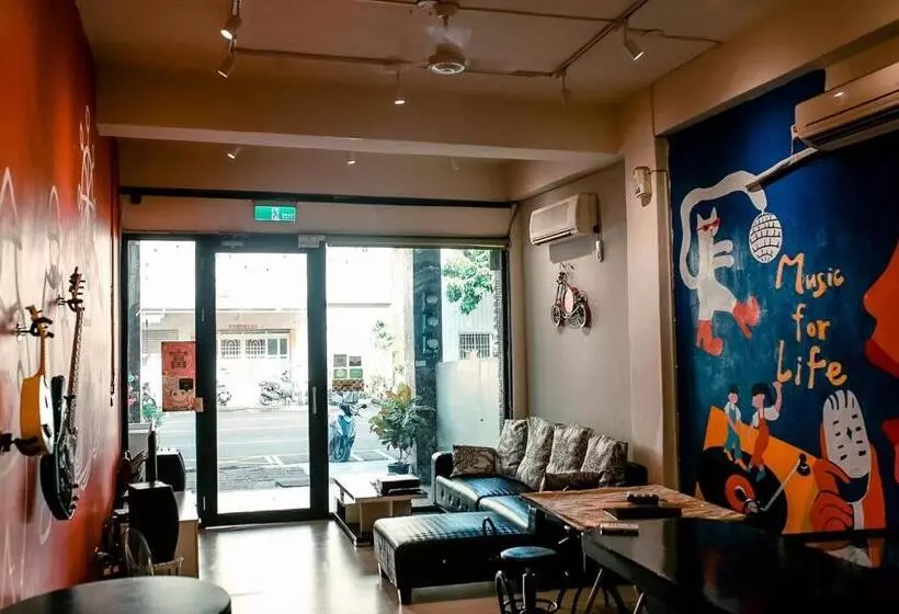 Takaobay Hostel