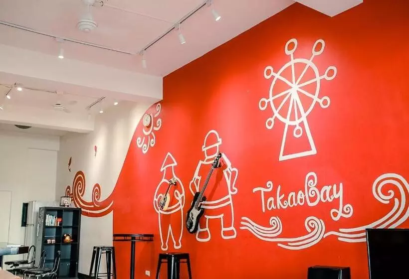 Takaobay Hostel