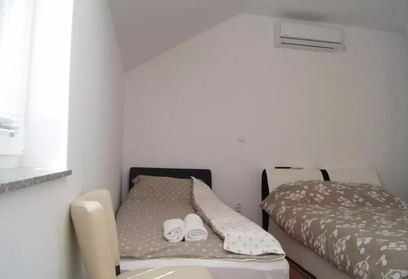 هاستل Sobes Gavrilo