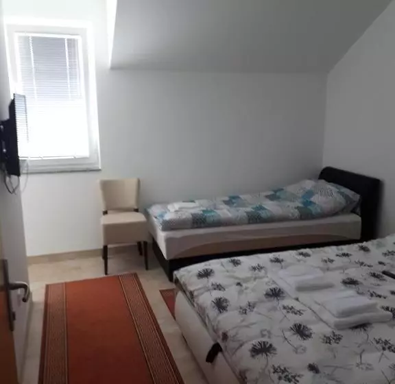 هاستل Sobes Gavrilo