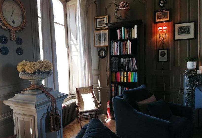 ベッドアンドブレックファースト Maisonmaleyrand