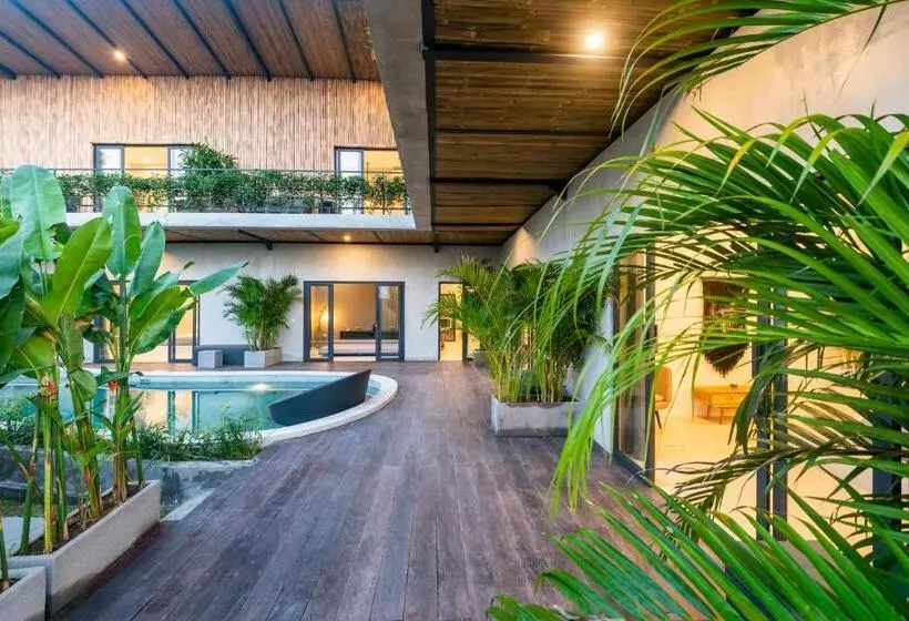 هتل Canggu Dream Studios & Villas