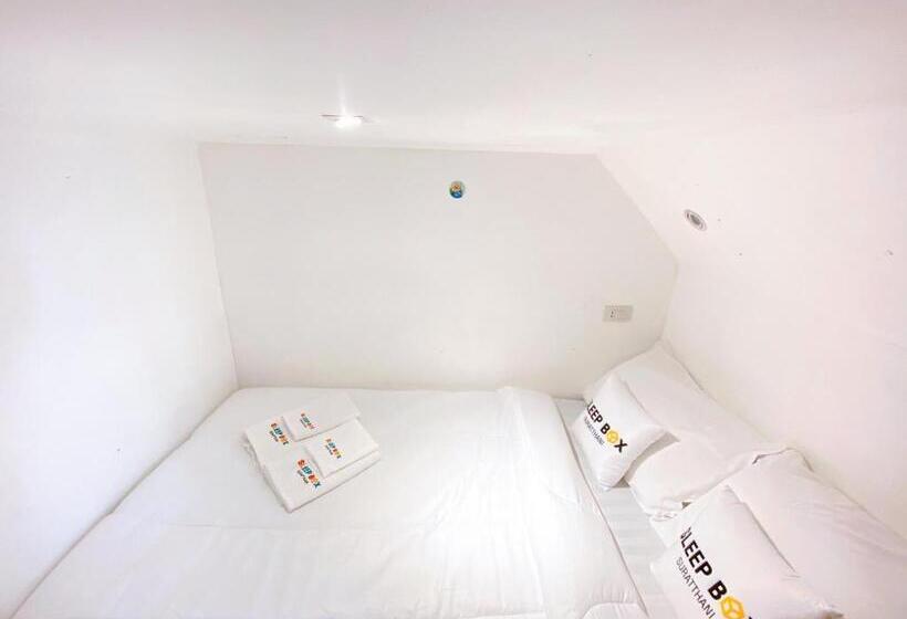Капсульный Oтель Sleepbox Hostel Suratthani