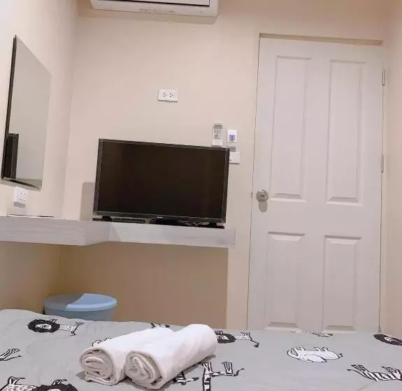 هتل کپسول Sleepbox Hostel Suratthani