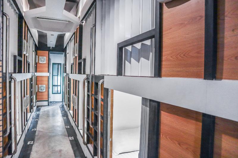 Капсульный Oтель Sleepbox Hostel Suratthani