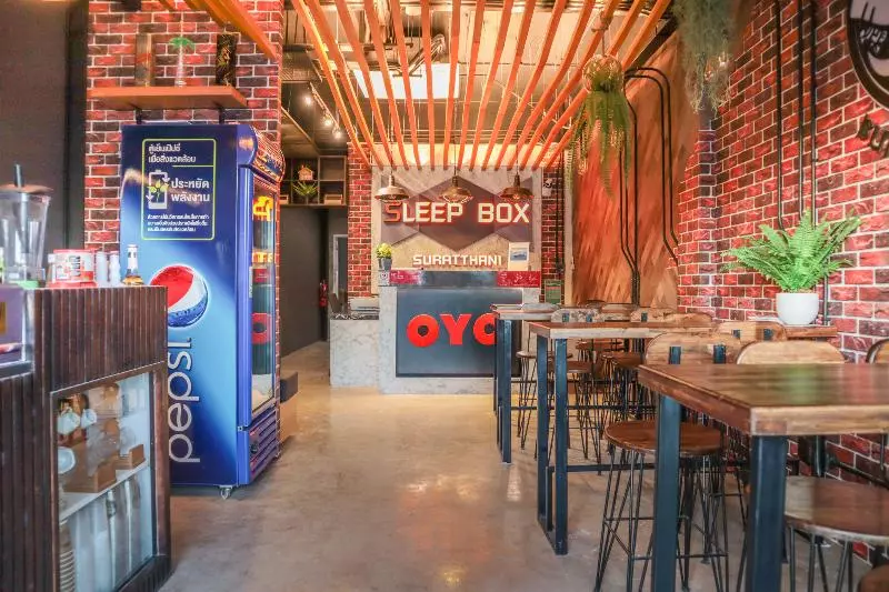 هتل کپسول Sleepbox Hostel Suratthani