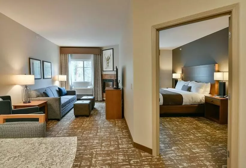 Grandstay Hotel & Suites