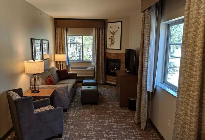 Grandstay Hotel & Suites