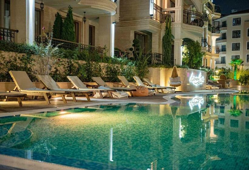 ホテル Menada Harmony Suites X