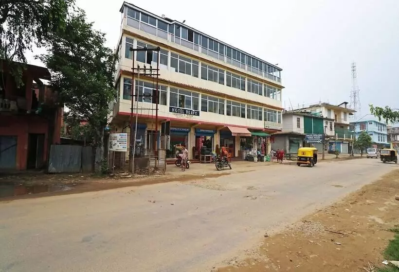 ホテル Oyo 41968  Bravo