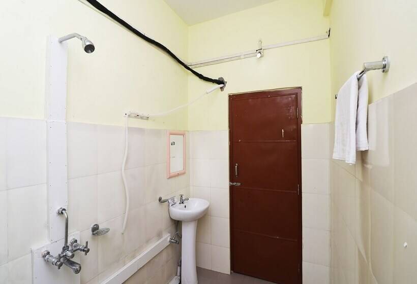 فندق Oyo 41968 Bravo