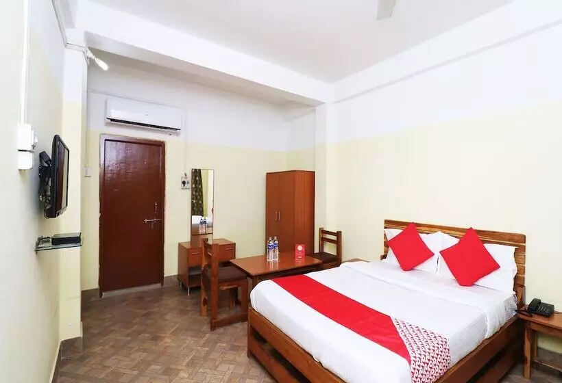 ホテル Oyo 41968  Bravo