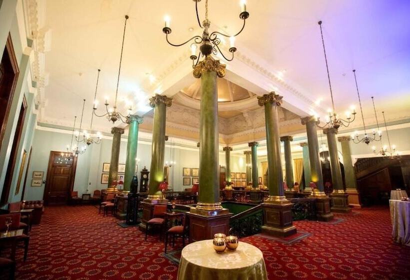 Отель Rand Club Suites