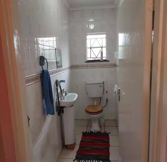 پانسیون Lion Rock View Guesthouse
