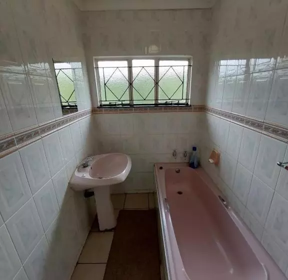 پانسیون Lion Rock View Guesthouse