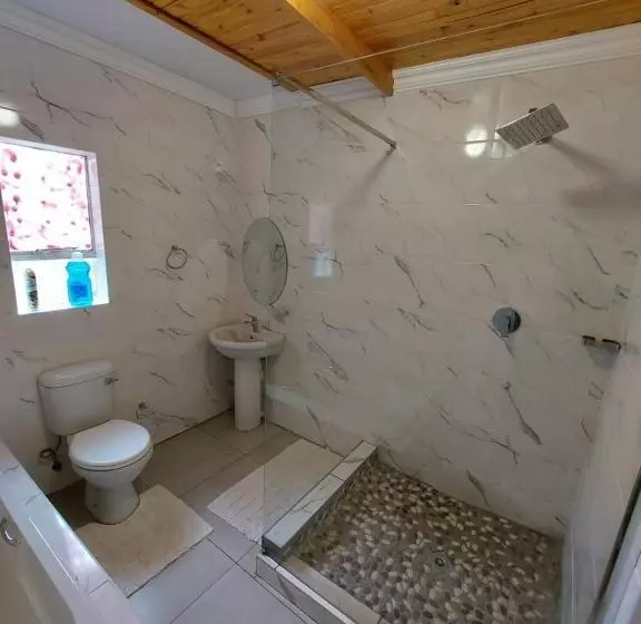 پانسیون Lion Rock View Guesthouse