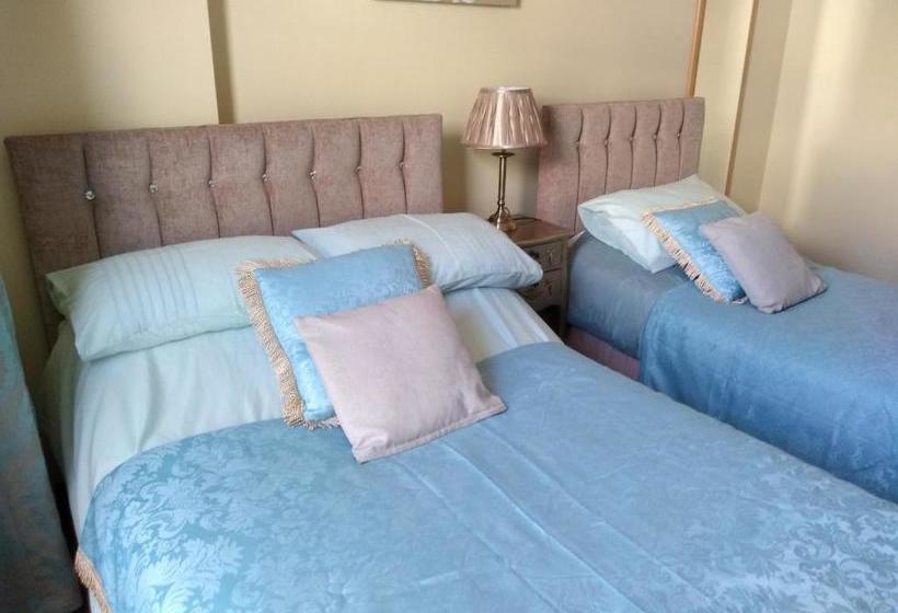 بنسيون Marllew