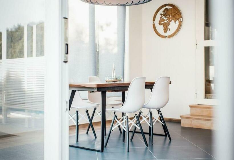 פנסיון Suite 106