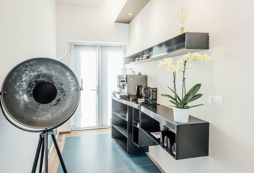 פנסיון Suite 106