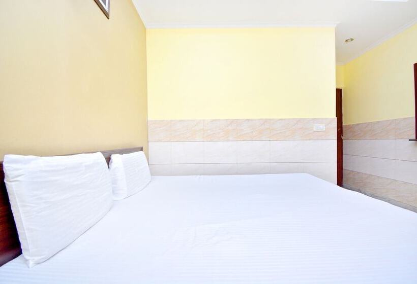 Spot On 41347 Hotel Royal Occassions