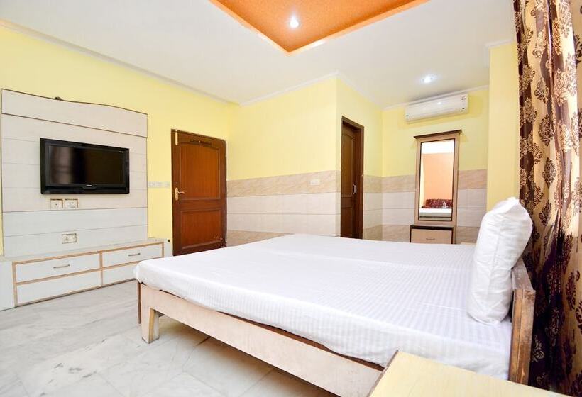 Spot On 41347 Hotel Royal Occassions