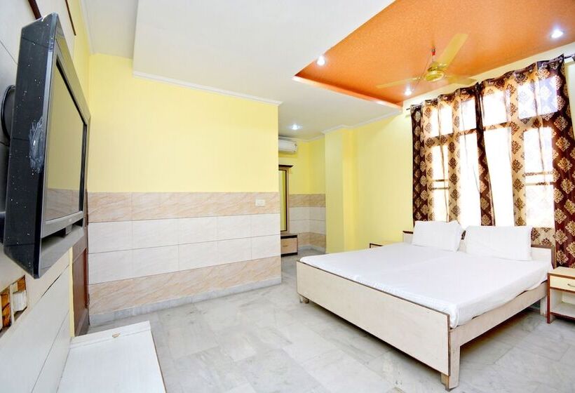 Spot On 41347 Hotel Royal Occassions