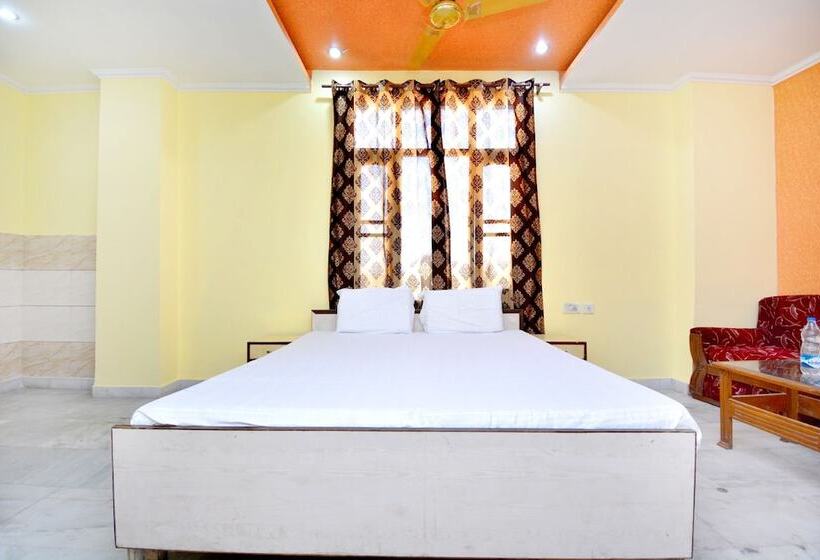 Spot On 41347 Hotel Royal Occassions