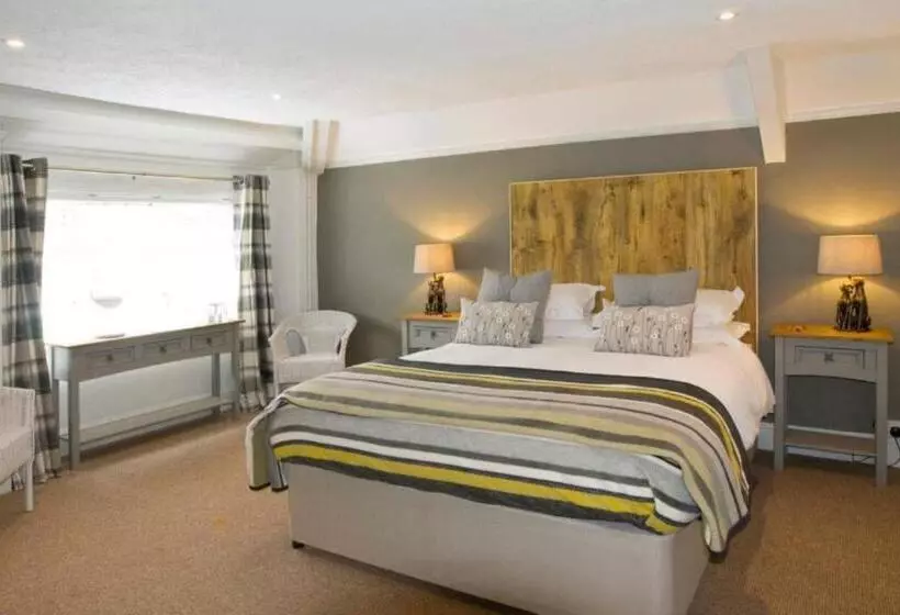 هاستل Hunters Lodge Inn