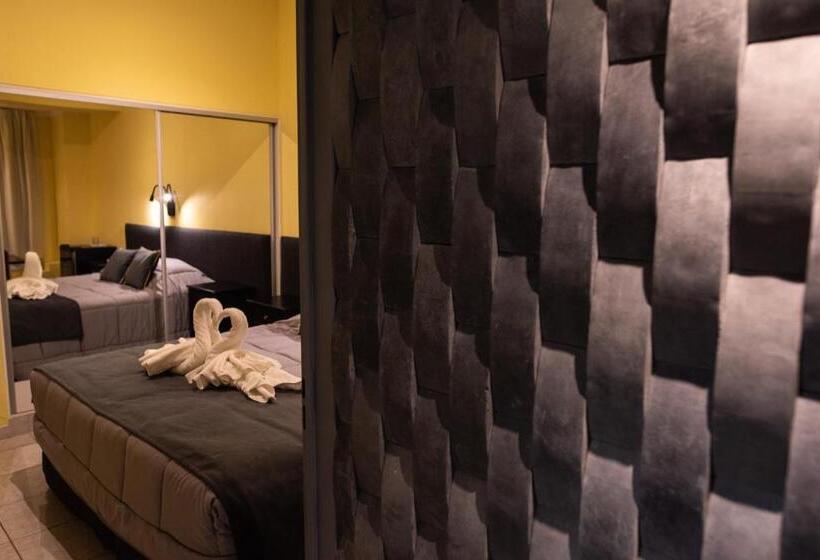 ユースホステル Posada Relmú