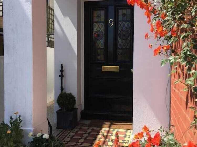 민박 Anne’s House