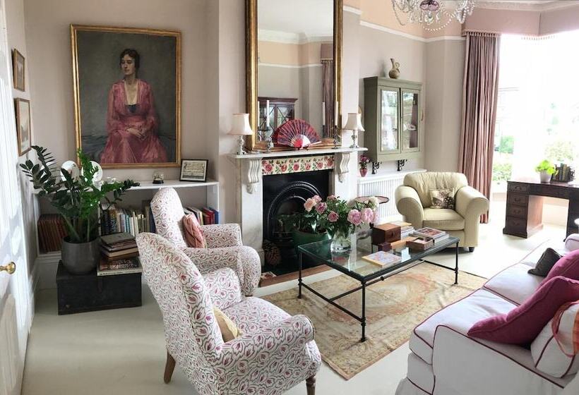 민박 Anne’s House