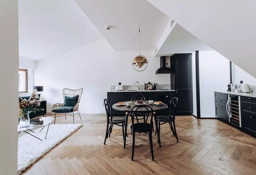 هتل Ocho Suites & Kitchen