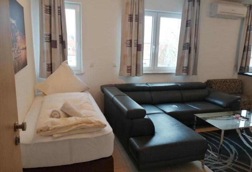 فندق Restaurant Zum Bäumle