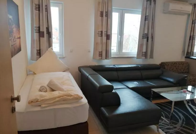 ホテル Restaurant Zum Bäumle