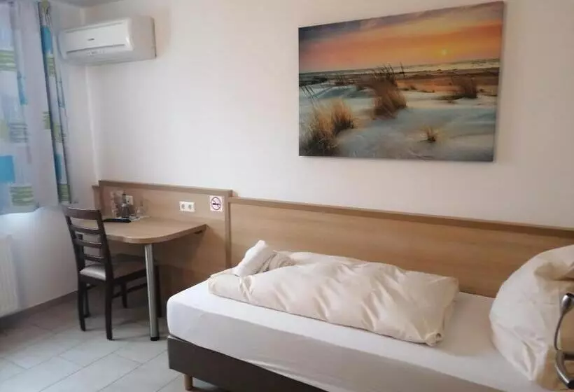 ホテル Restaurant Zum Bäumle