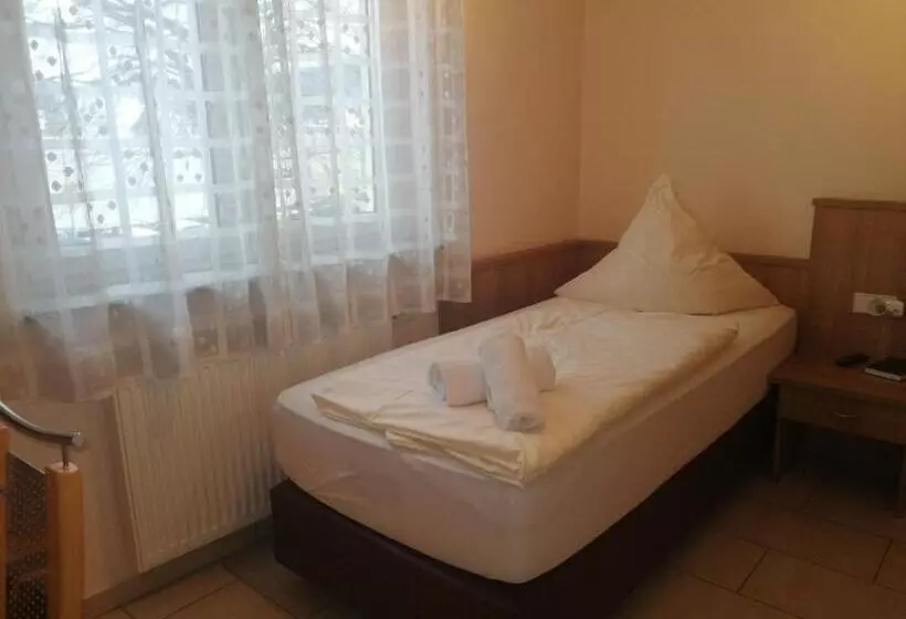 ホテル Restaurant Zum Bäumle