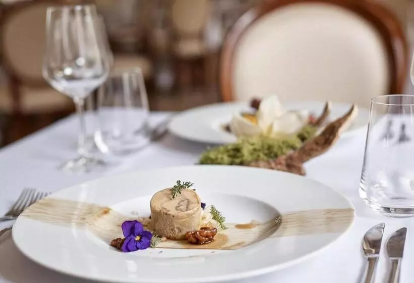 Hotelli Honour And Grace