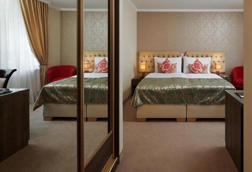 Отель Honour And Grace