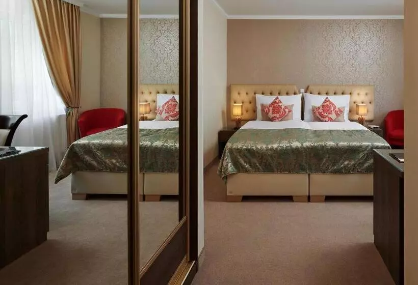 Hotelli Honour And Grace