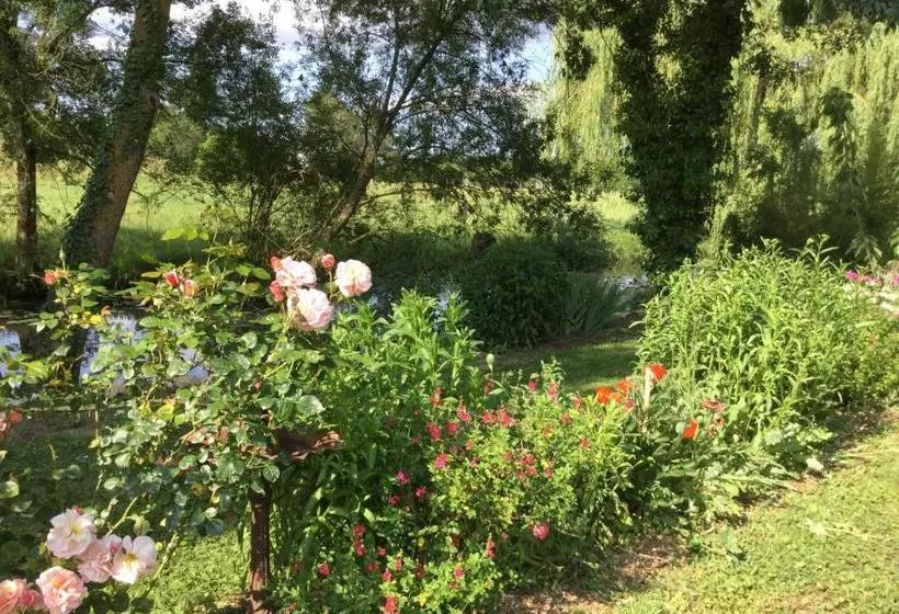 Aamiaismajoitus (B&B) Les Tilleuls De Mary