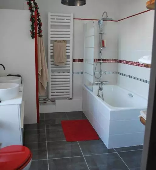 Aamiaismajoitus (B&B) Les Tilleuls De Mary