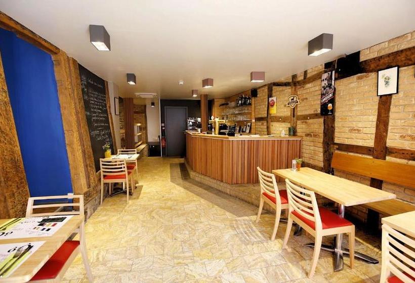 هتل ô Chômière