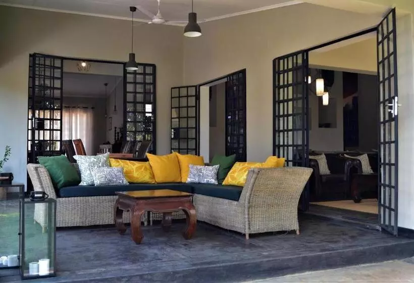 هتل Mitengo House