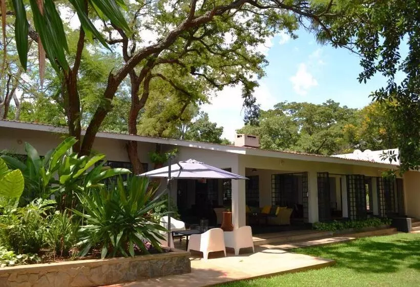 هتل Mitengo House