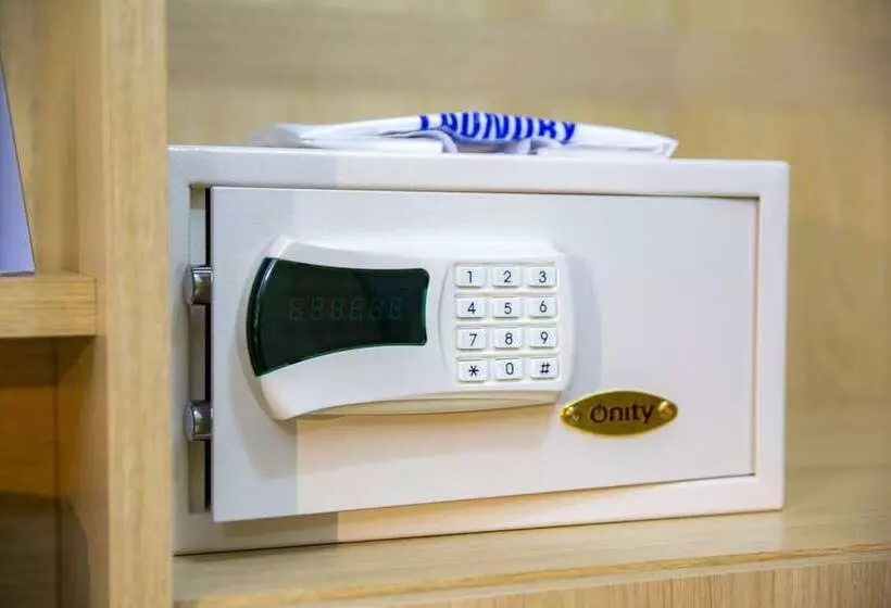 House Inn Hotel   Anashopping