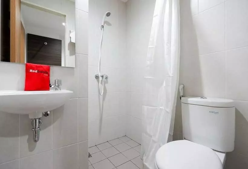 ペンション Reddoorz Apartment Near Exit Toll Colomadu