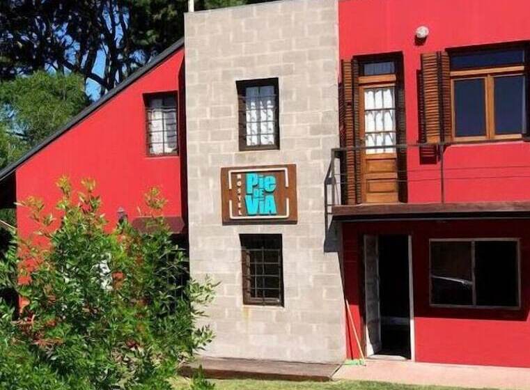 Pie De Via Hostel