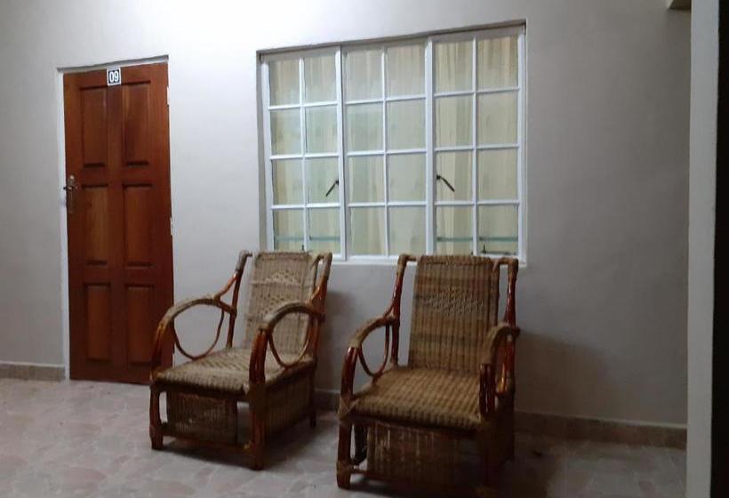 Bed and Breakfast Delight Lodge