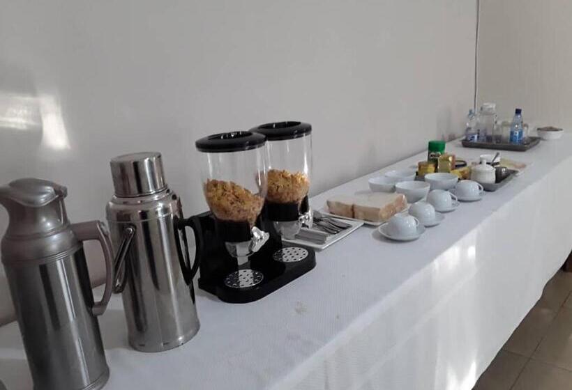 Bed and Breakfast Delight Lodge